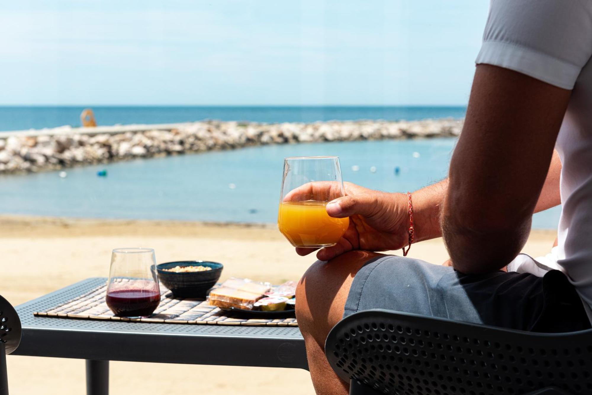 Marina Bay Beach Suites Пескічі Екстер'єр фото