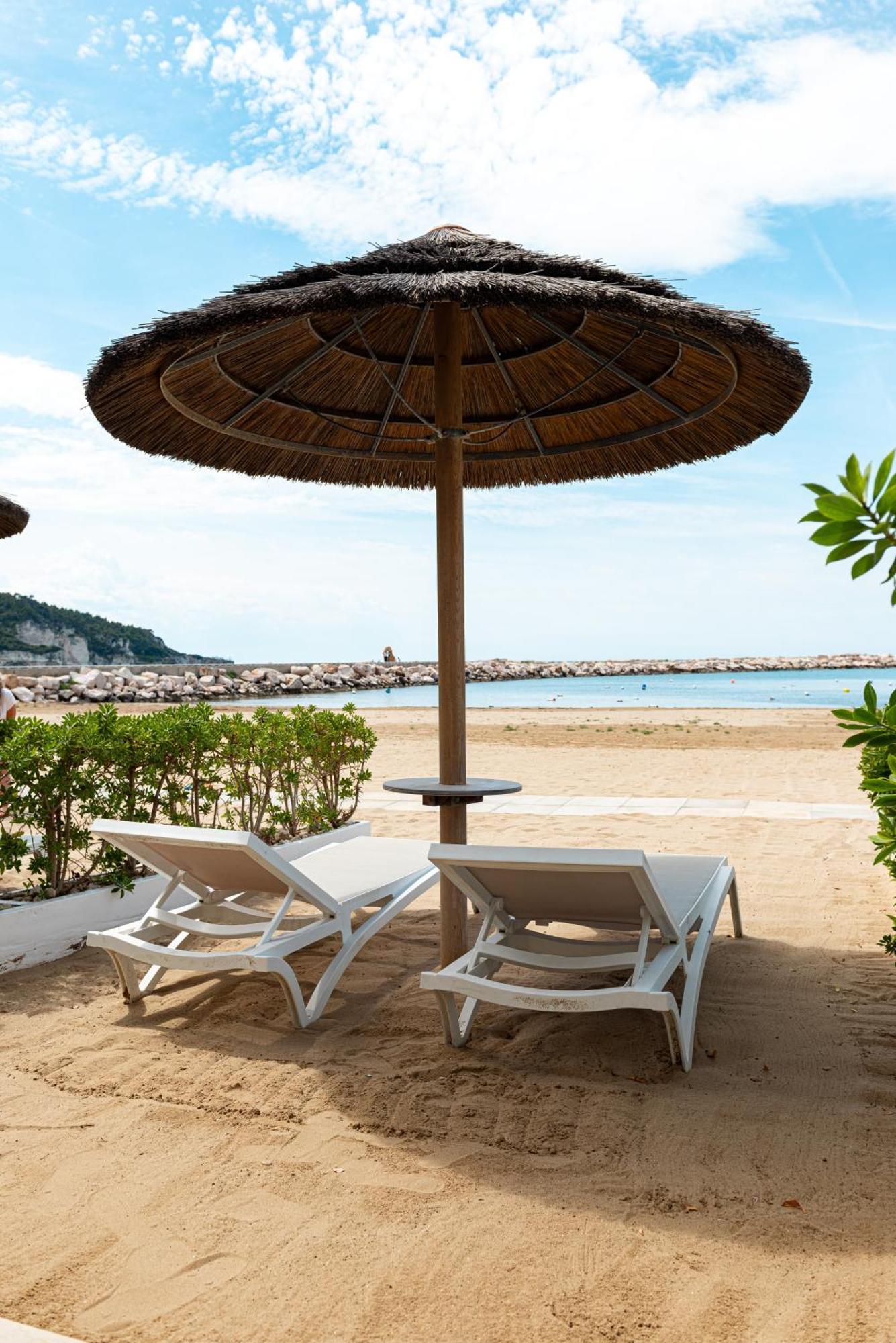 Marina Bay Beach Suites Пескічі Екстер'єр фото
